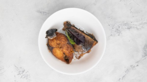 Fried mackerel (half cut)